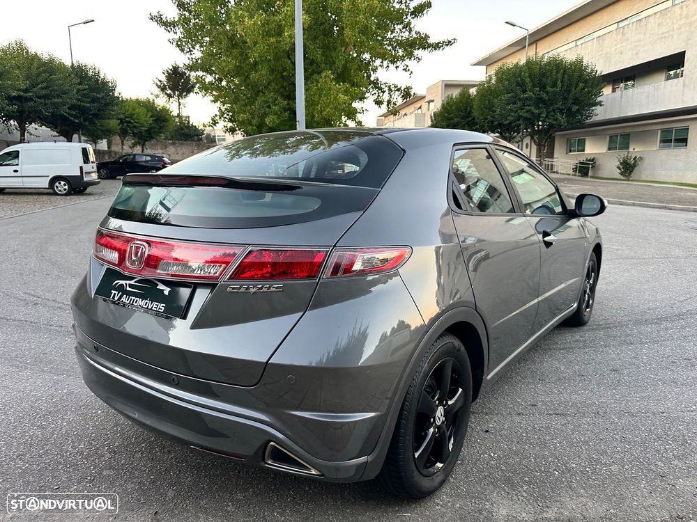 Honda Civic 1.4 i-VTEC Sport Edition - 13