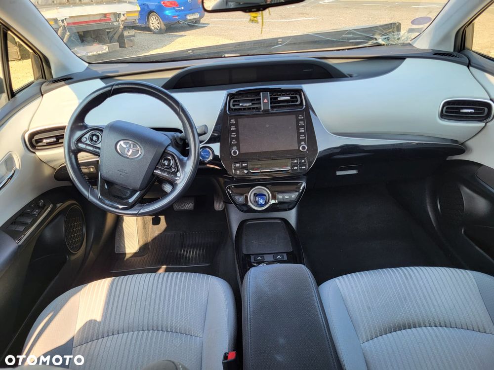 Toyota Prius Hybrid Executive - 36