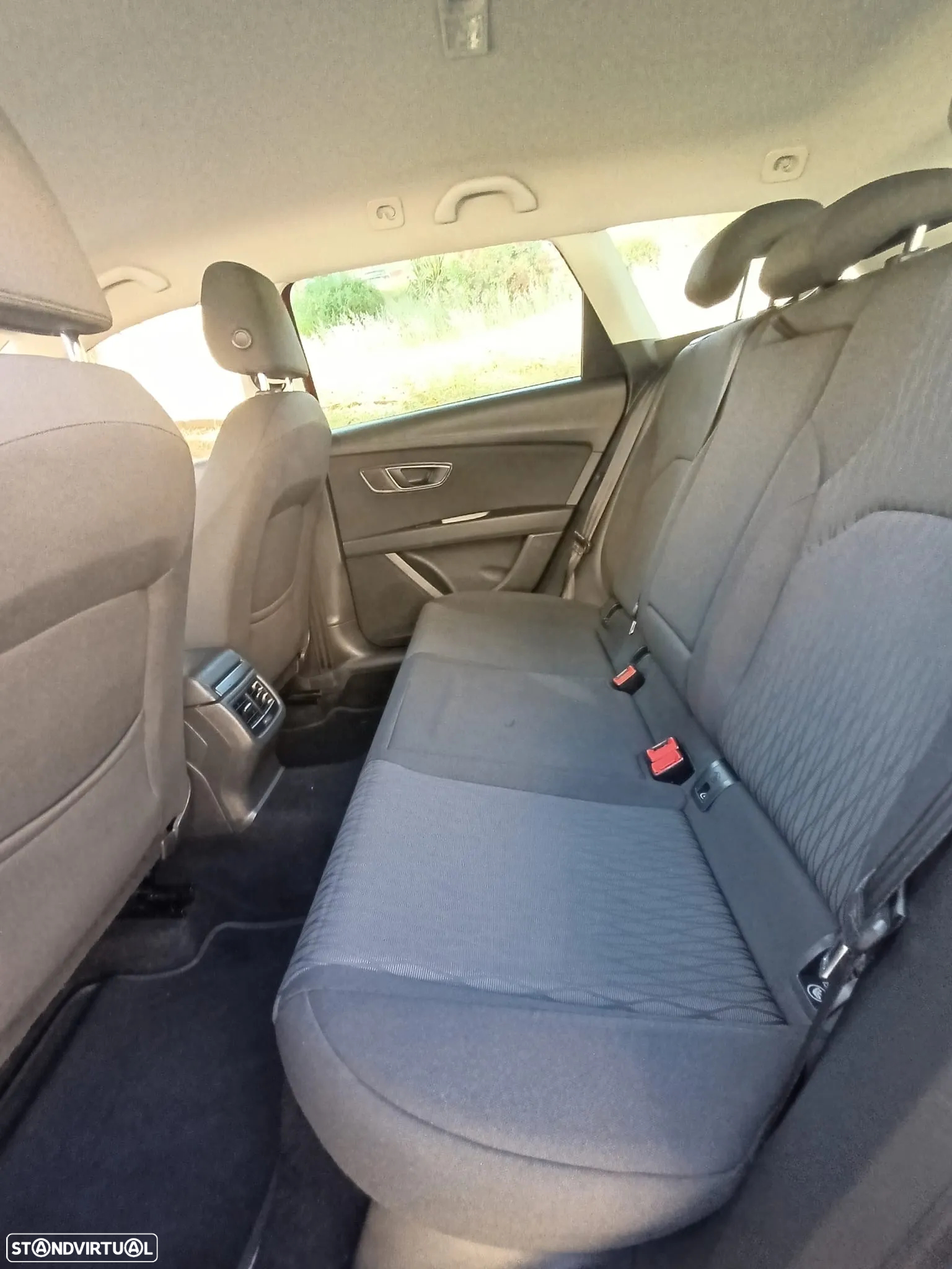 SEAT Leon ST 1.6 TDI Reference Ecomotive - 22