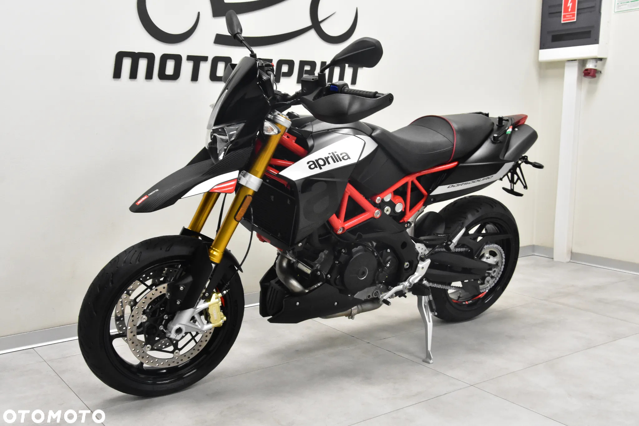 Aprilia Dorsoduro - 3