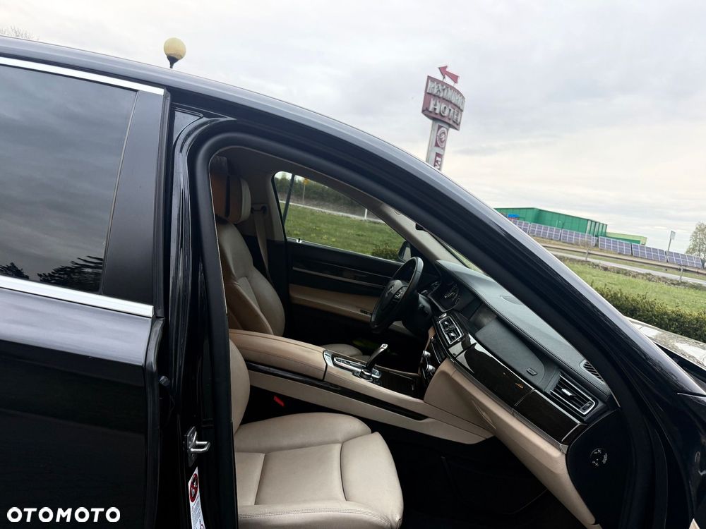 BMW Seria 7 - 9
