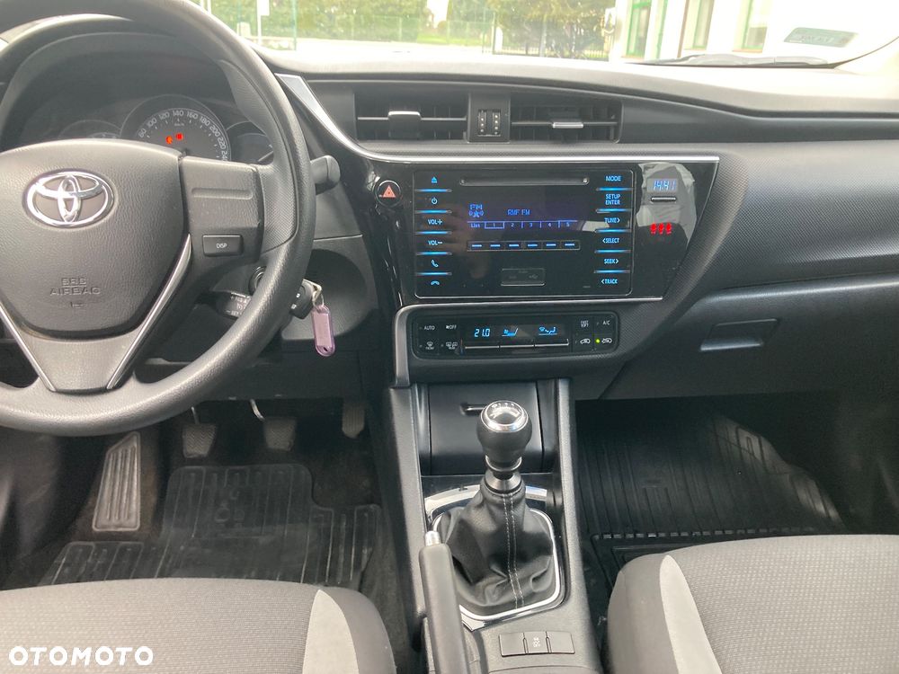 Toyota Auris - 19