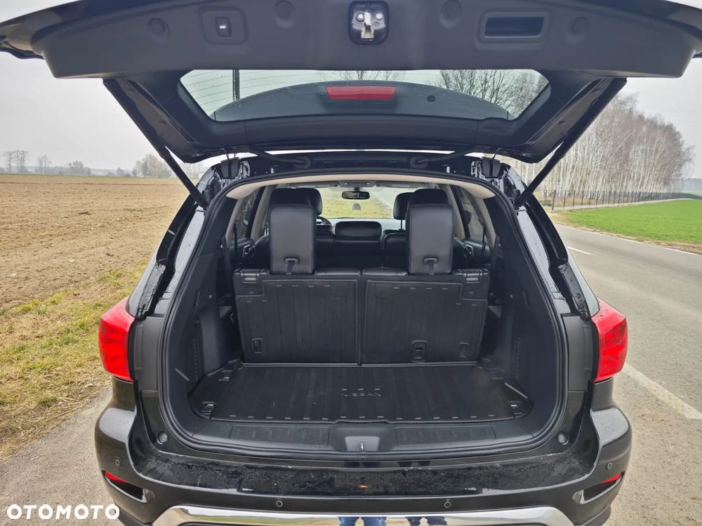 Nissan Pathfinder - 36