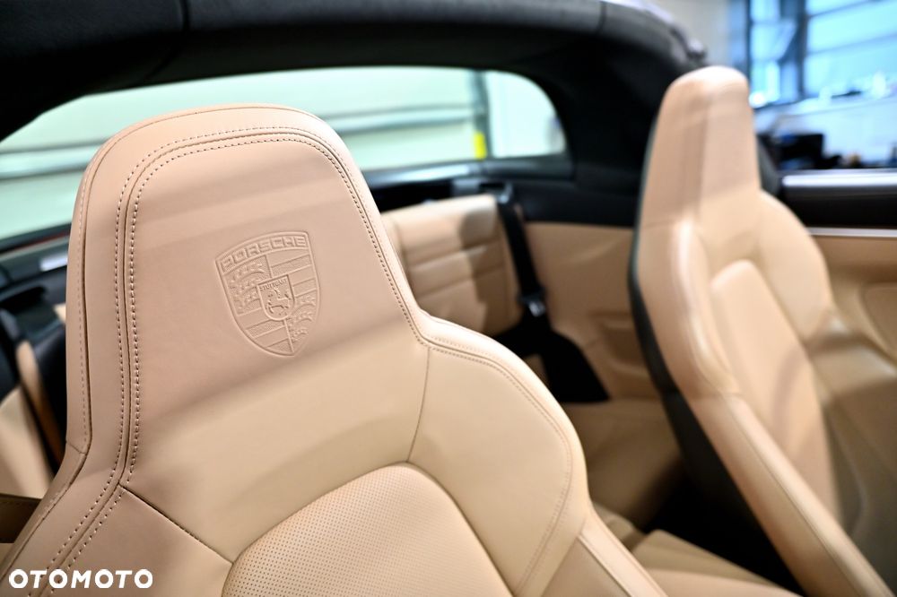 Porsche 911 Targa 4S - 15