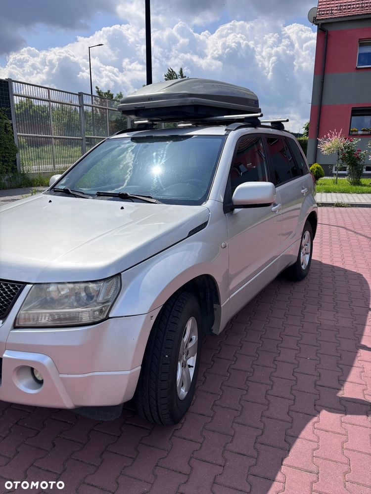 Suzuki Grand Vitara 2.0 Club - 3