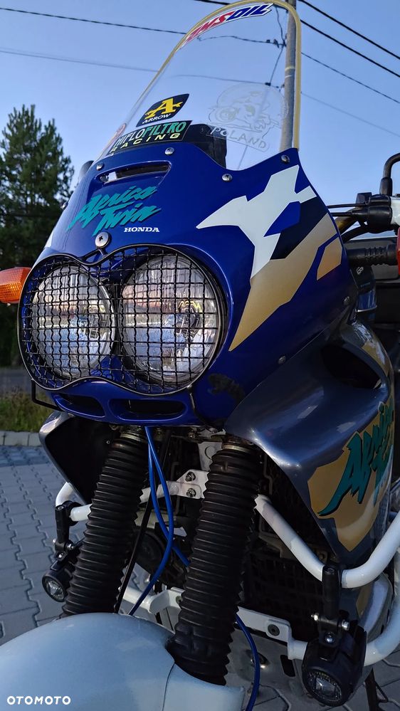 Honda XRV - 15