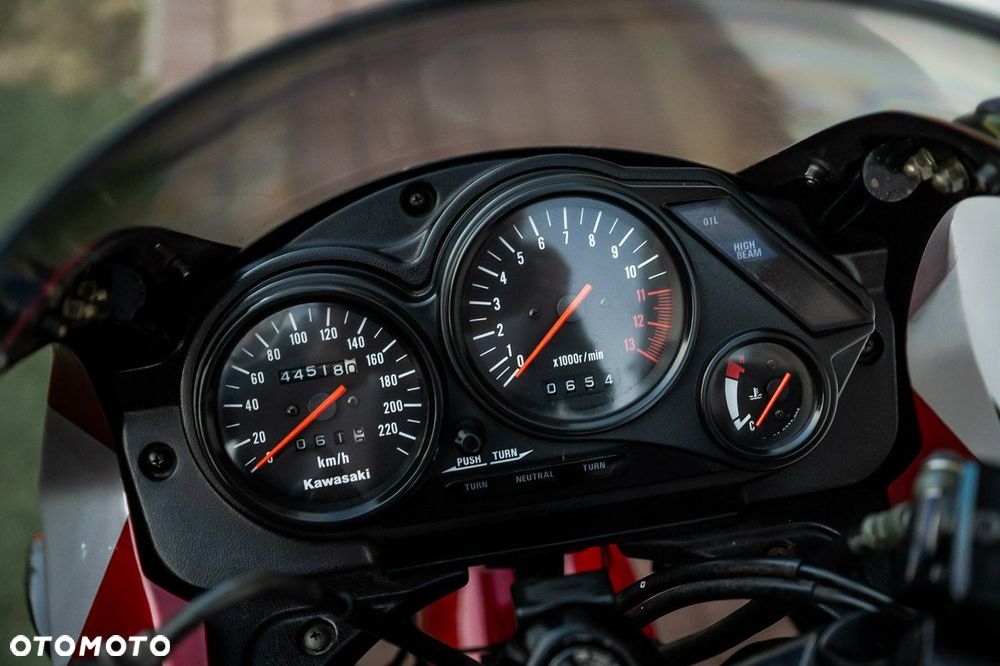 Kawasaki GPZ - 7