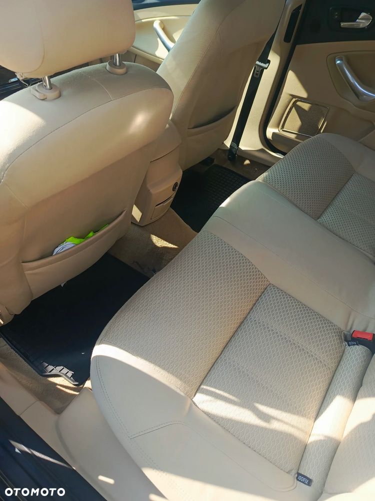 Ford Mondeo 1.8 TDCi Ghia - 21