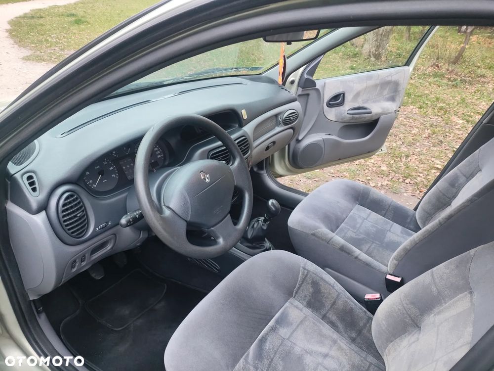Renault Megane - 22