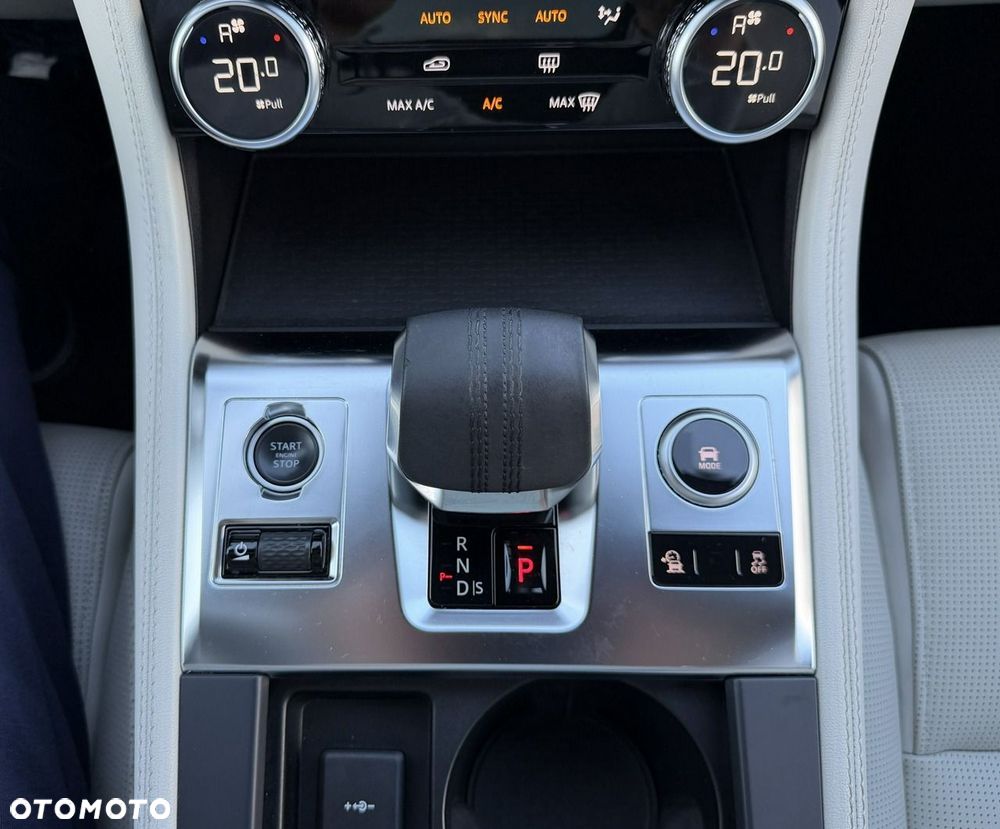 Jaguar F-Pace P250 AWD R-Dynamic Black - 18