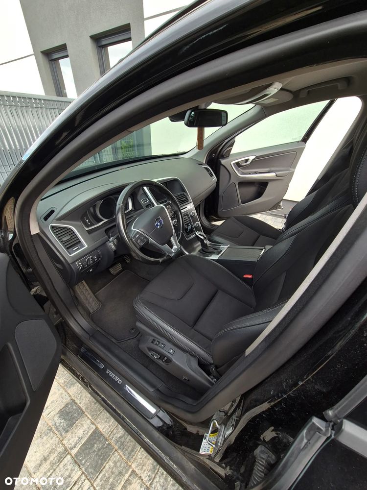 Volvo XC 60 T5 Drive-E Momentum - 5