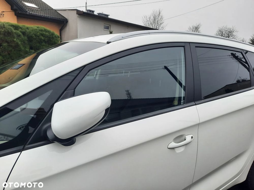 Kia Carens 1.6 GDI L 7os - 17