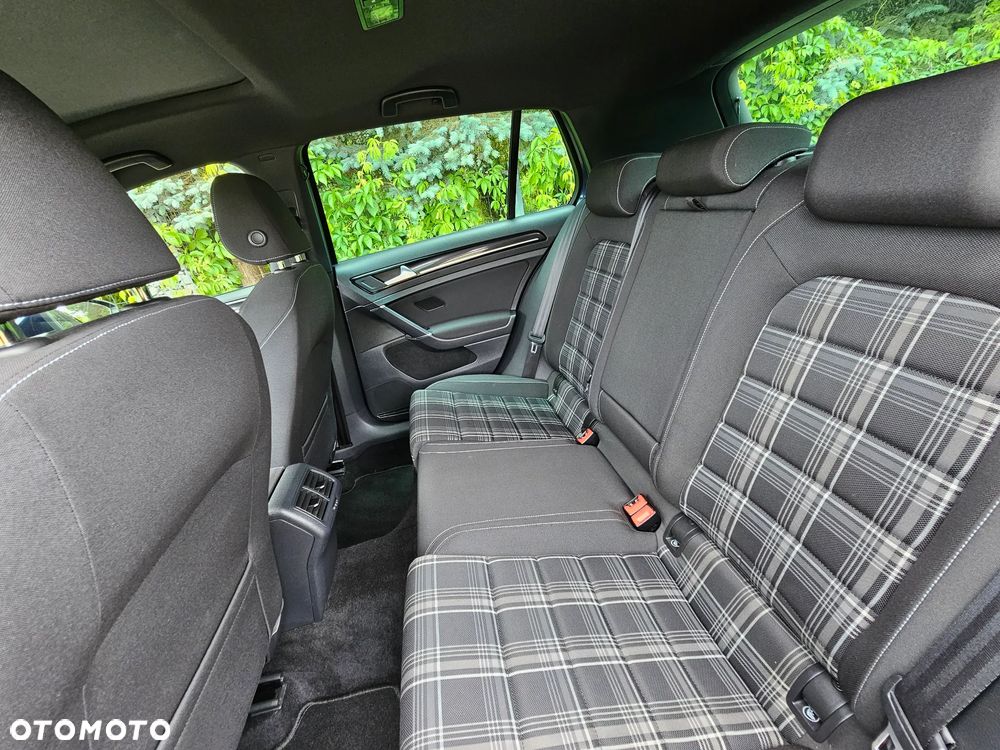 Volkswagen Golf GTD BlueMotion Technology - 35