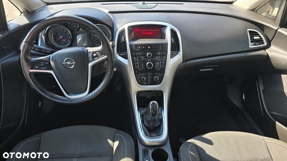 Opel Astra 1.4 Turbo Innovation - 14