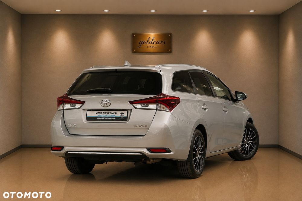 Toyota Auris 1.6 D-4D Premium - 5