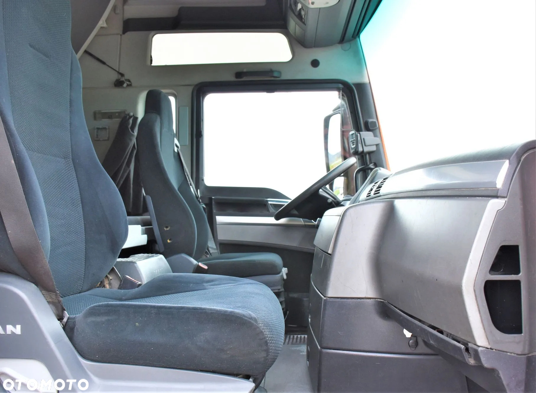 MAN TGX 28.540* PK 29002 + JIB PJ060 + PILOT - 12