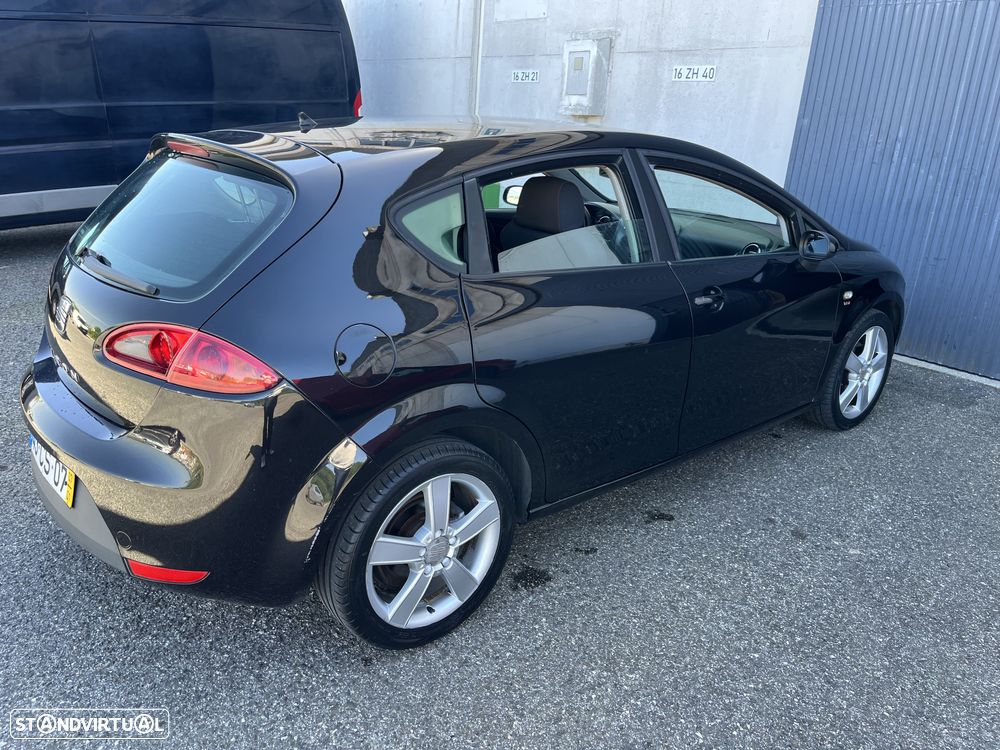SEAT Leon 2.0 TDI DPF DSG FR - 3