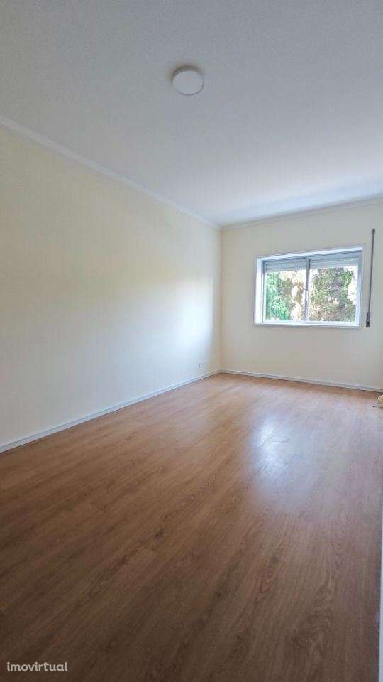 Andar T1+1 c/lugar de garagem no centro de Gaia - Grande imagem: 3/12