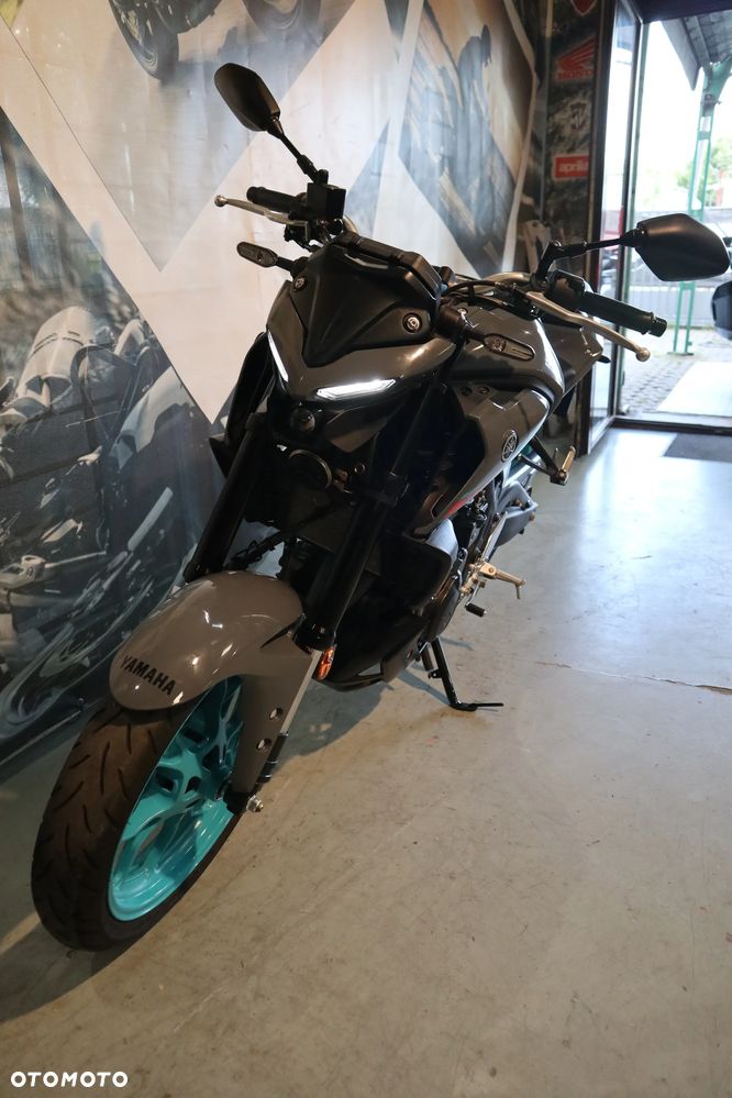 Yamaha MT - 4