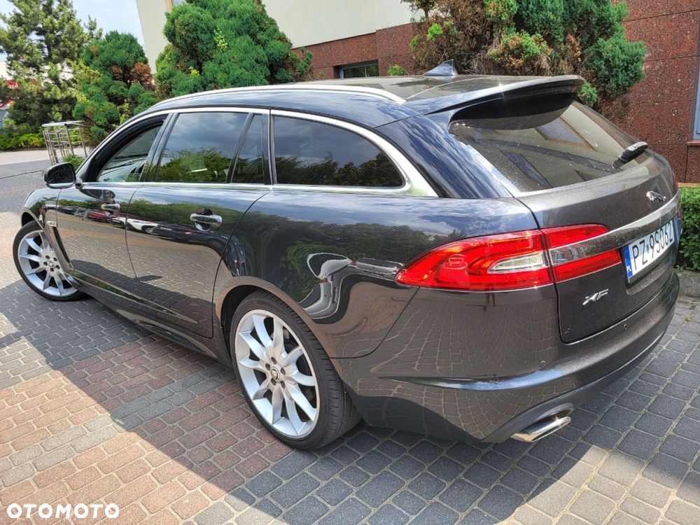 Jaguar XF - 5