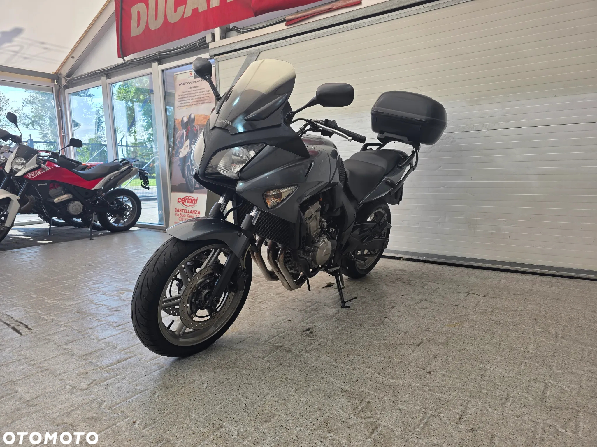 Honda CBF - 7