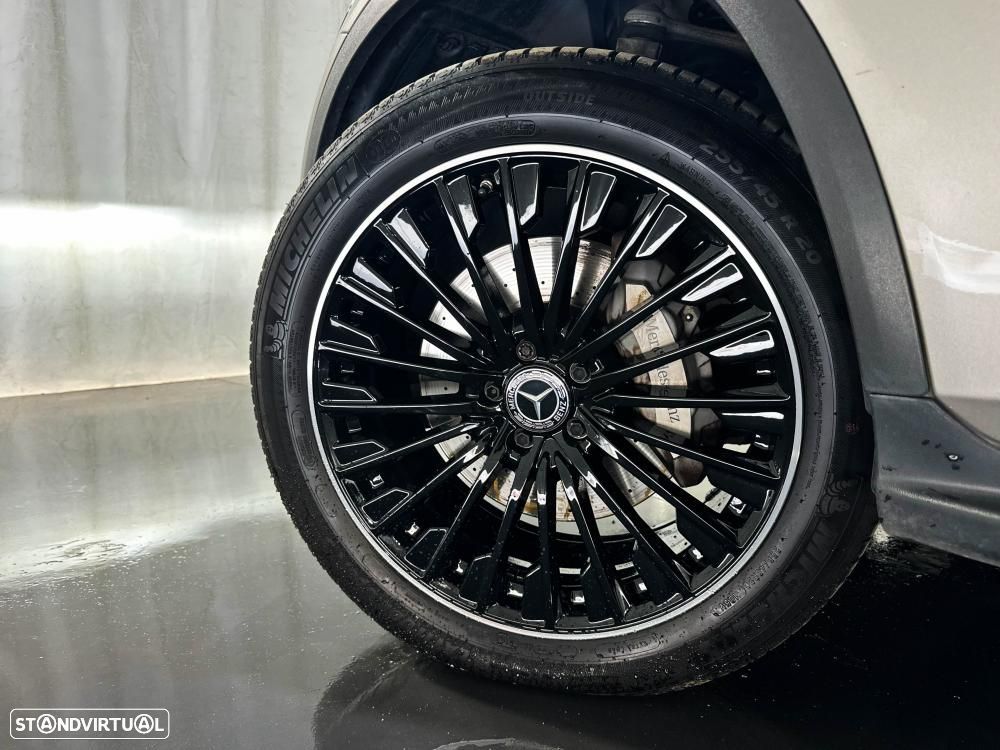 Mercedes-Benz GLC 300 e 4Matic 9G-TRONIC Edition AMG Line - 59