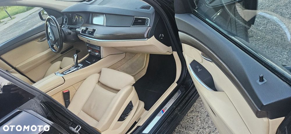 BMW 5GT 530d - 12