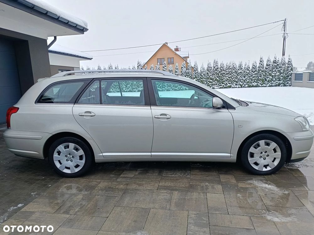 Toyota Avensis 2.0 VVT-i Edition - 11