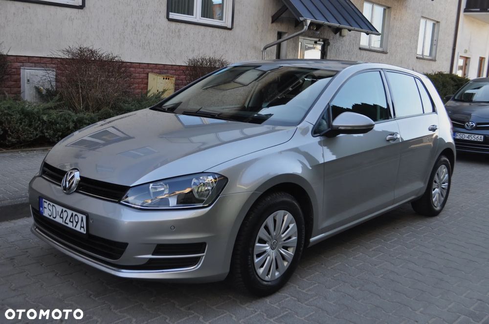 Volkswagen Golf 1.2 TSI BlueMotion Technology Comfortline - 2