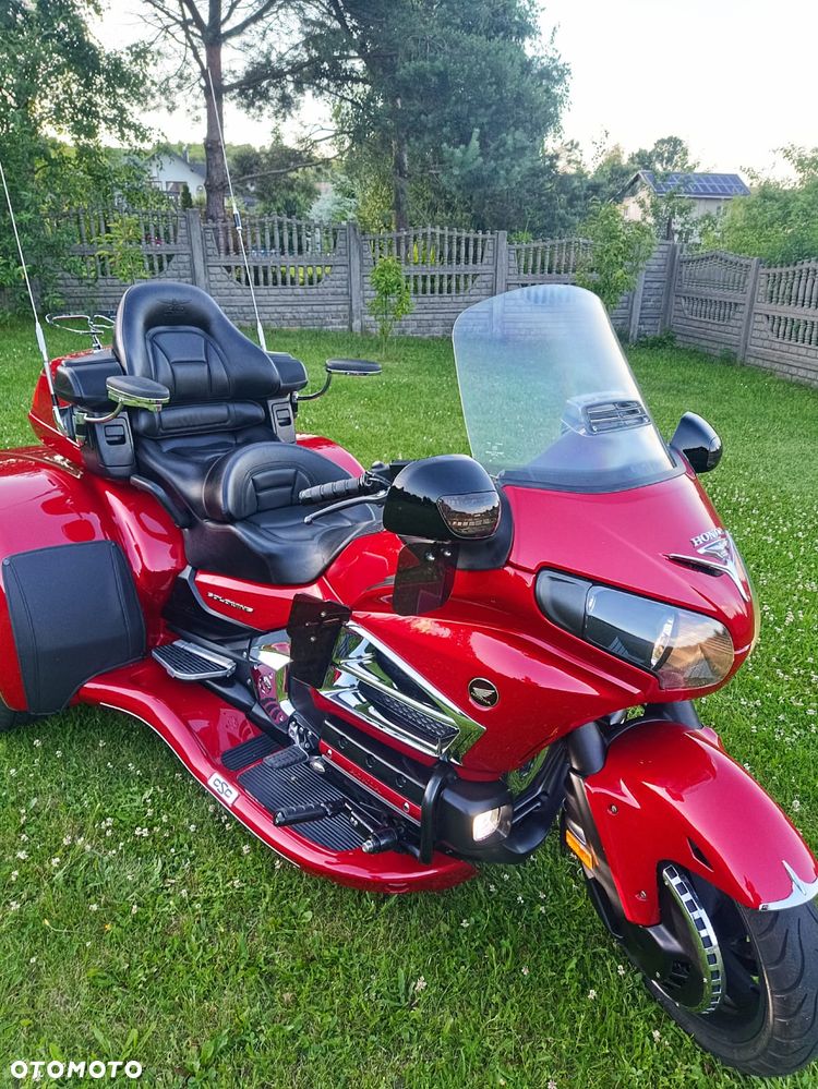 Honda GL - 12