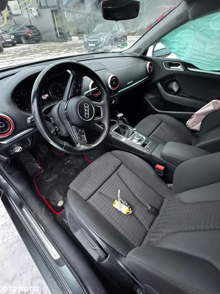 Audi A3 Sportback - 4