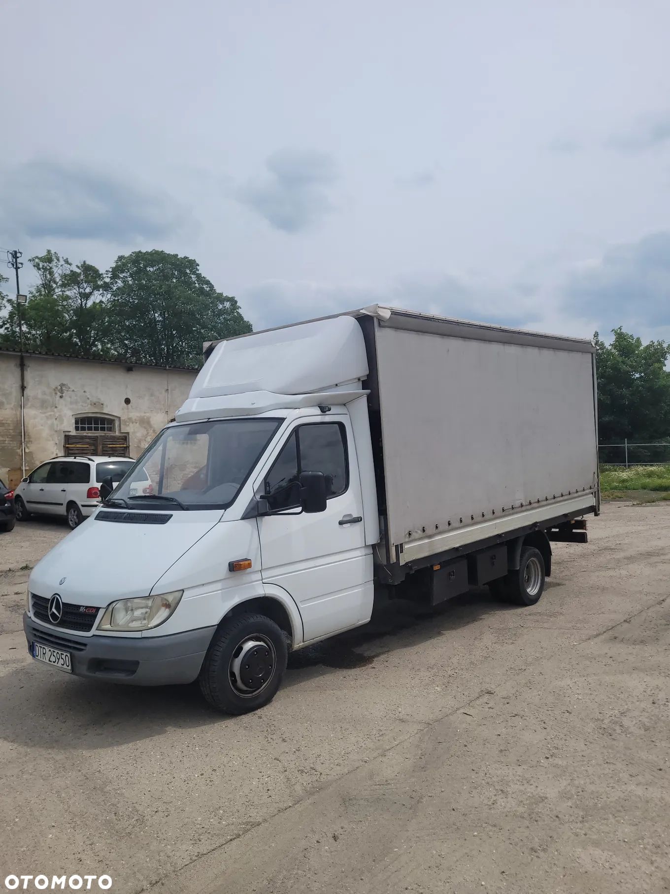 Mercedes-Benz Sprinter - 1