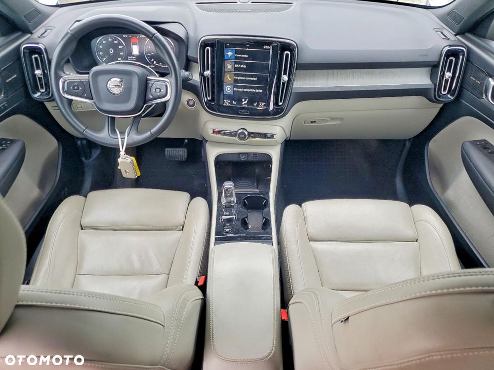 Volvo XC 40 - 7