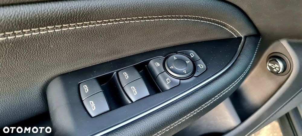 Opel Insignia 2.0 CDTI 4x4 Exclusive S&S - 28