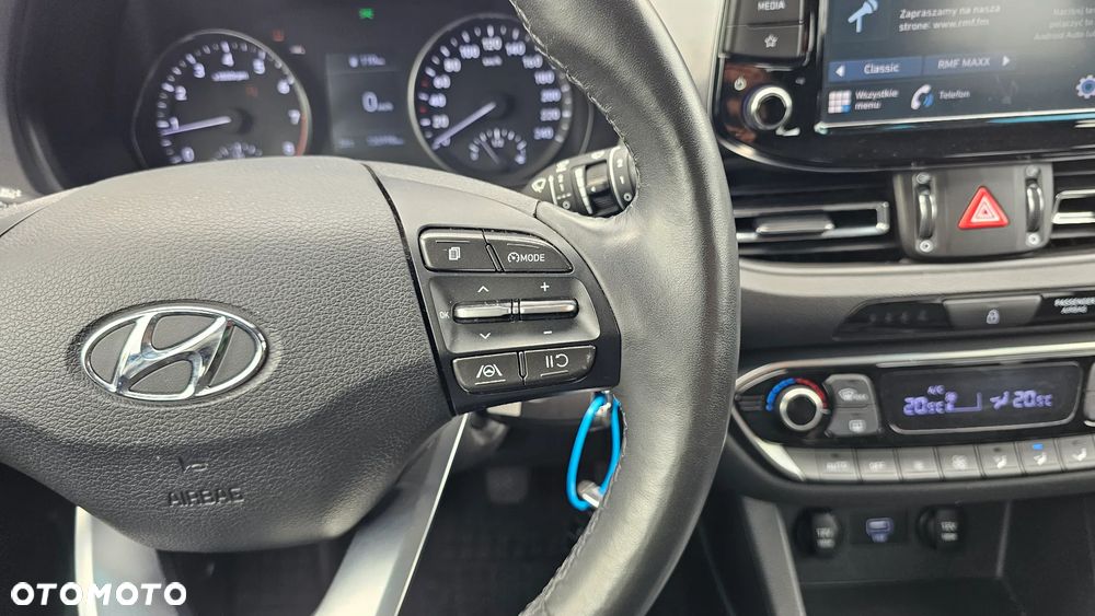 Hyundai i30 1.5 DPI Smart - 13