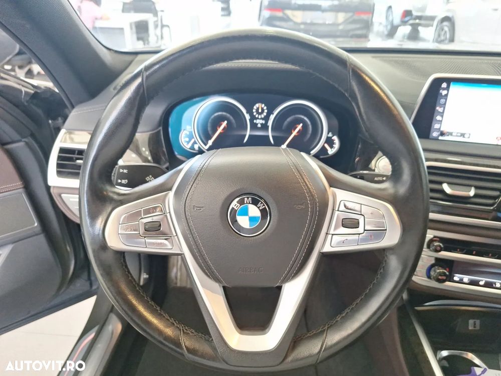 BMW Seria 7 740d xDrive - 9