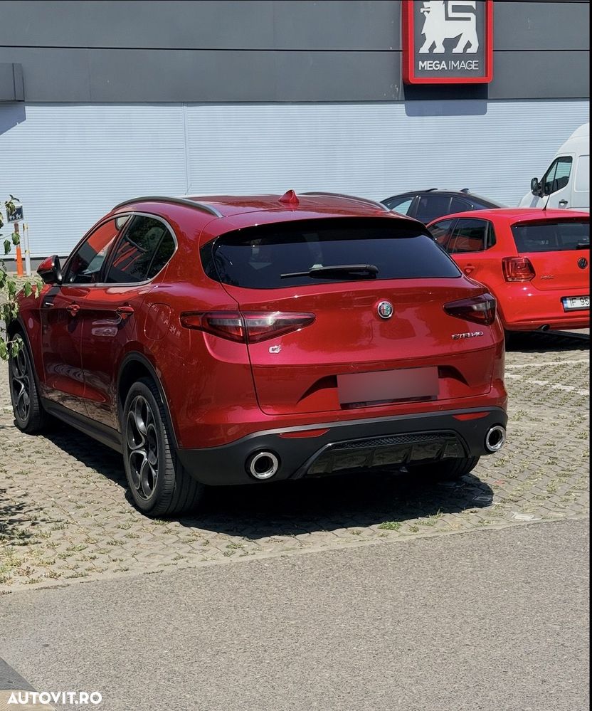 Alfa Romeo Stelvio 2.0 Turbo 16V AT8-Q4 Lusso Ti - 2