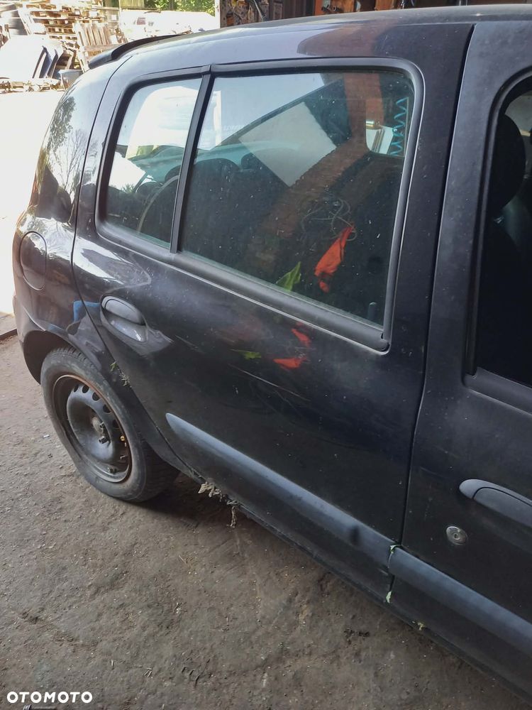 Części  Renault Clio II  5- drzwi Czarne DRZWI PRZÓD prawe lewe TYŁ prawe lewe - 2