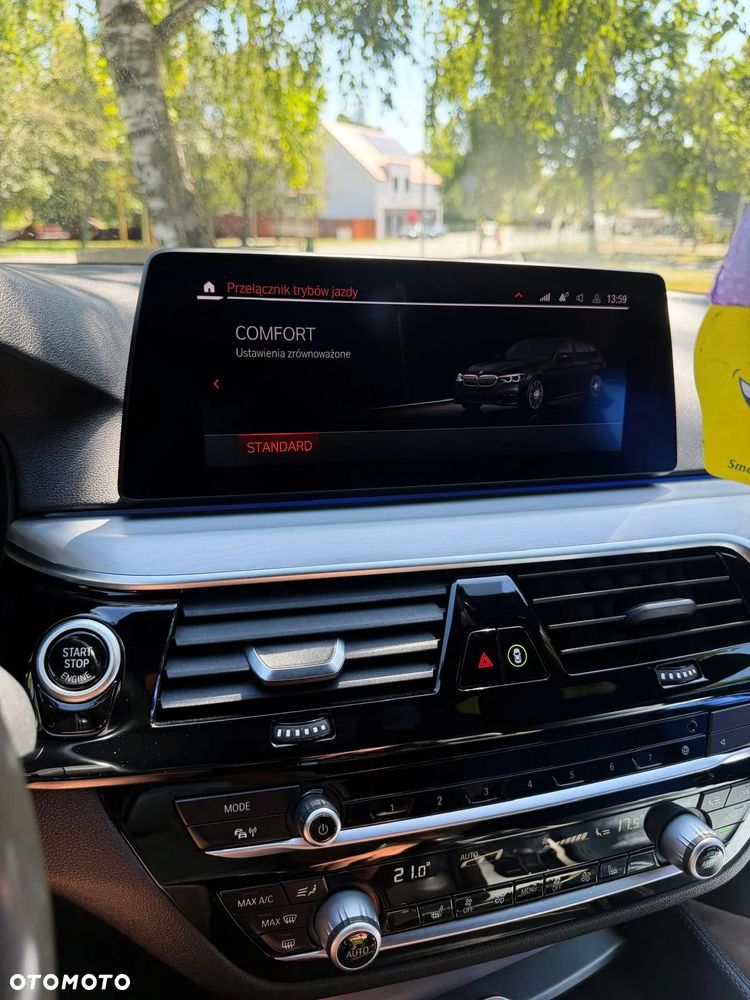BMW Seria 5 520d MHEV M Sport sport - 36