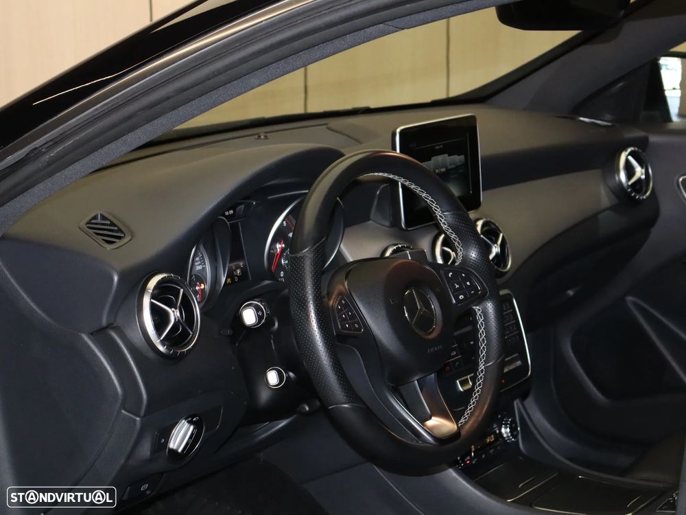 Mercedes-Benz CLA 200 d 7G-DCT Urban - 20