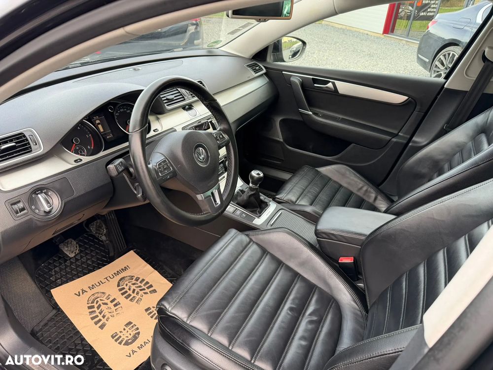 Volkswagen Passat Variant 2.0 TDI 4Motion BlueMotion Technology Highline - 9