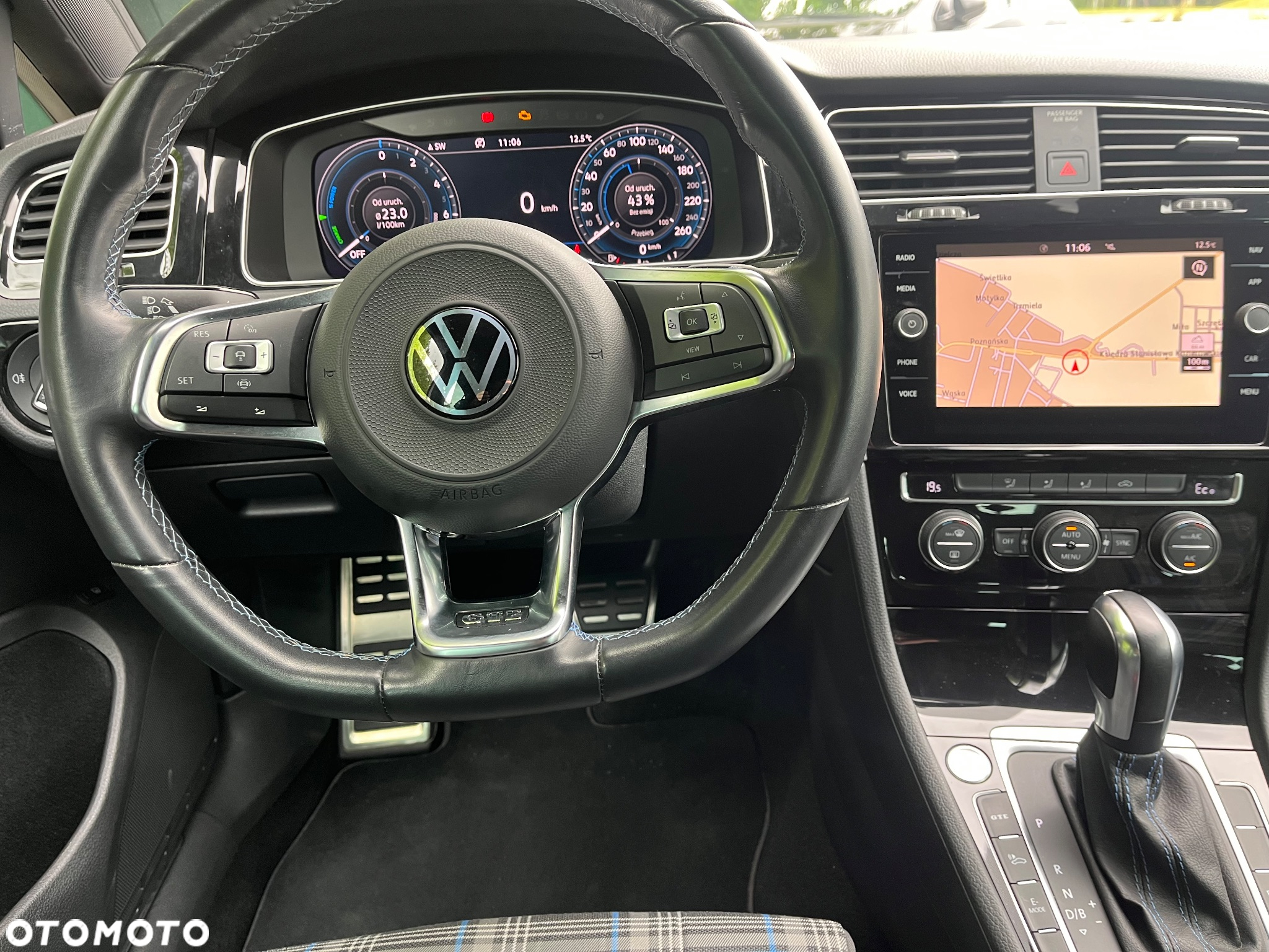 Volkswagen Golf 1.5 eHybrid OPF DSG Edition 50 - 6