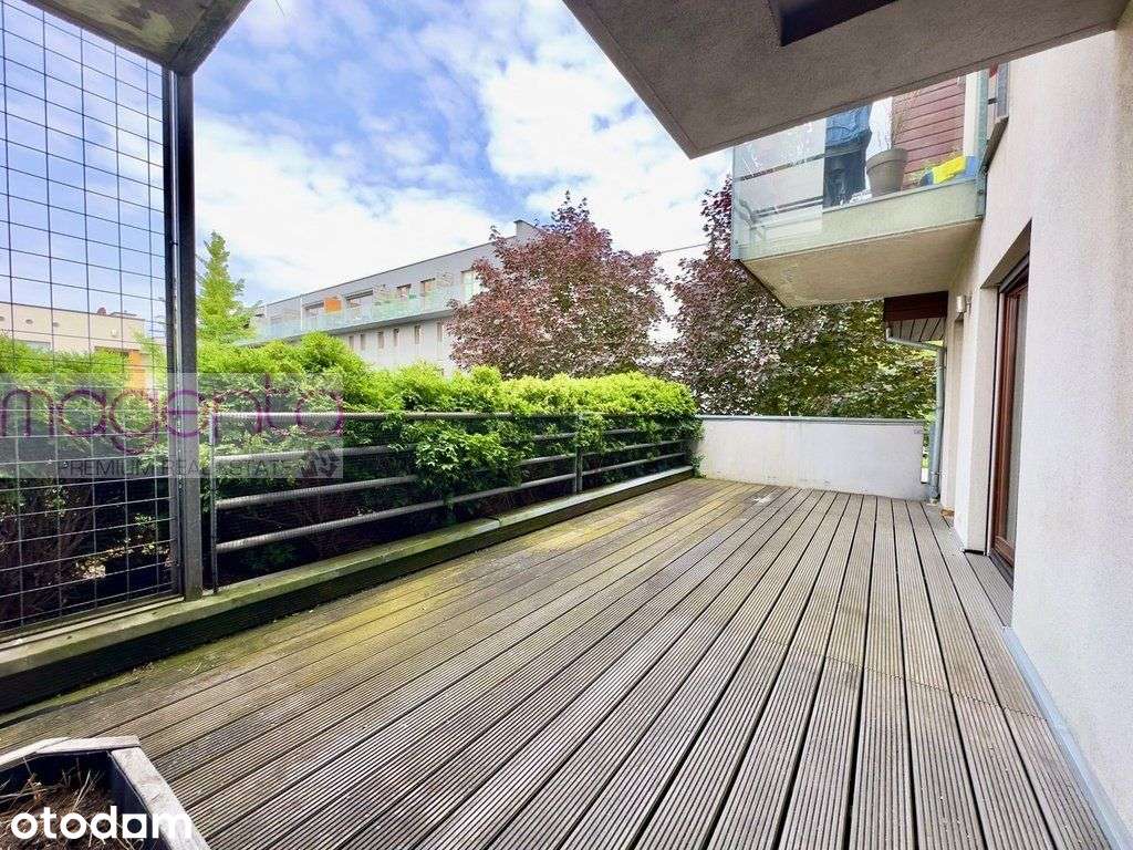 Komfortowy apartament, Bażantów. 30m taras.