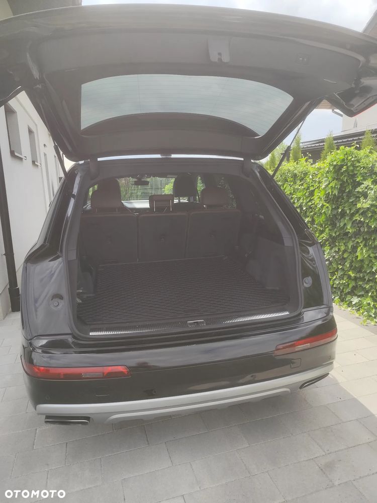Audi Q7 - 7