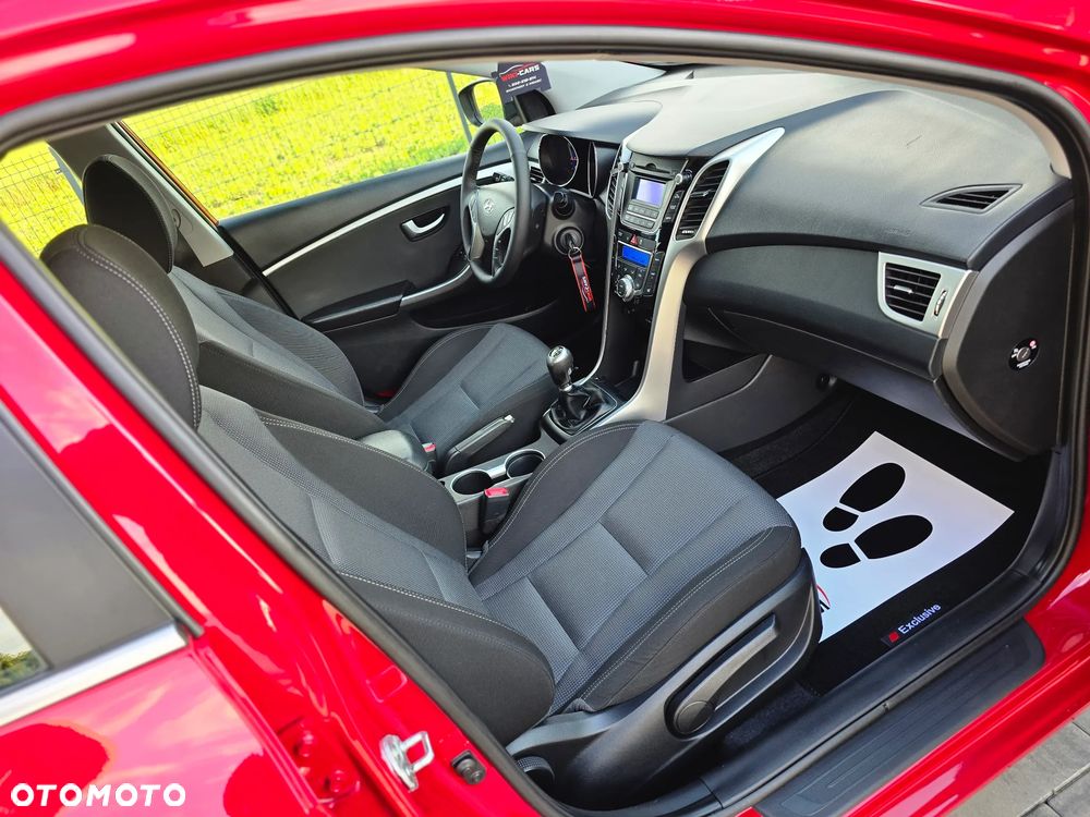 Hyundai i30 blue 1.6 GDI Passion - 21