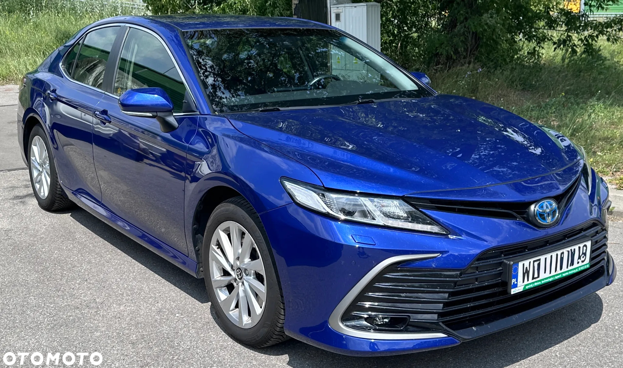 Toyota Camry 2.5 Hybrid Comfort CVT - 2