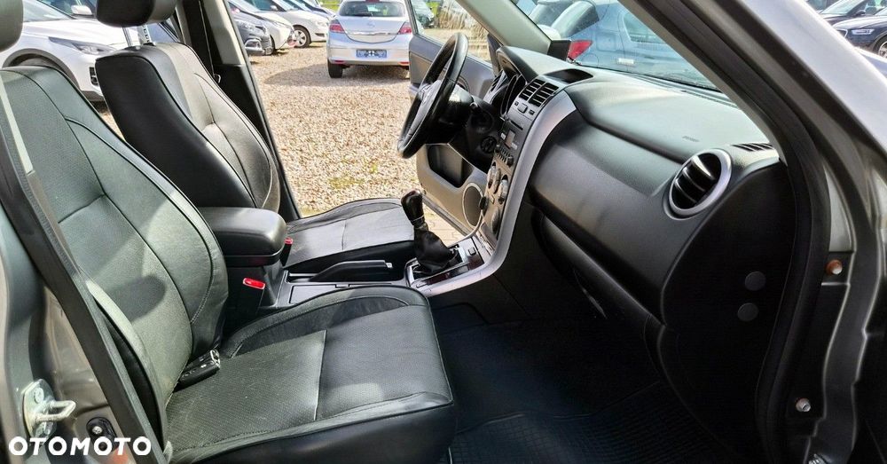 Suzuki Grand Vitara - 28
