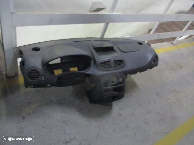 Tablier TAB180 RENAULT CLIO 3 2004 Preto - 1