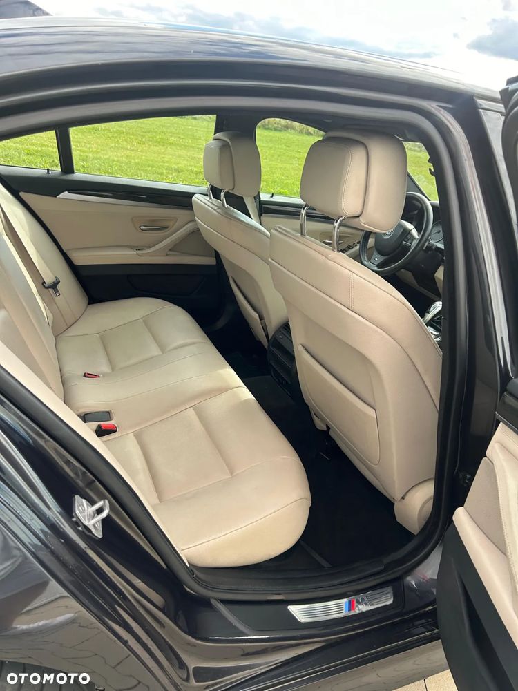 BMW Seria 5 535i xDrive Sport-Aut - 9