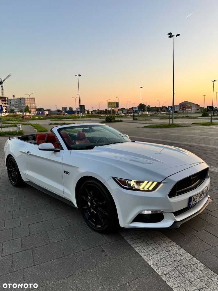 Ford Mustang 5.0 V8 GT - 4